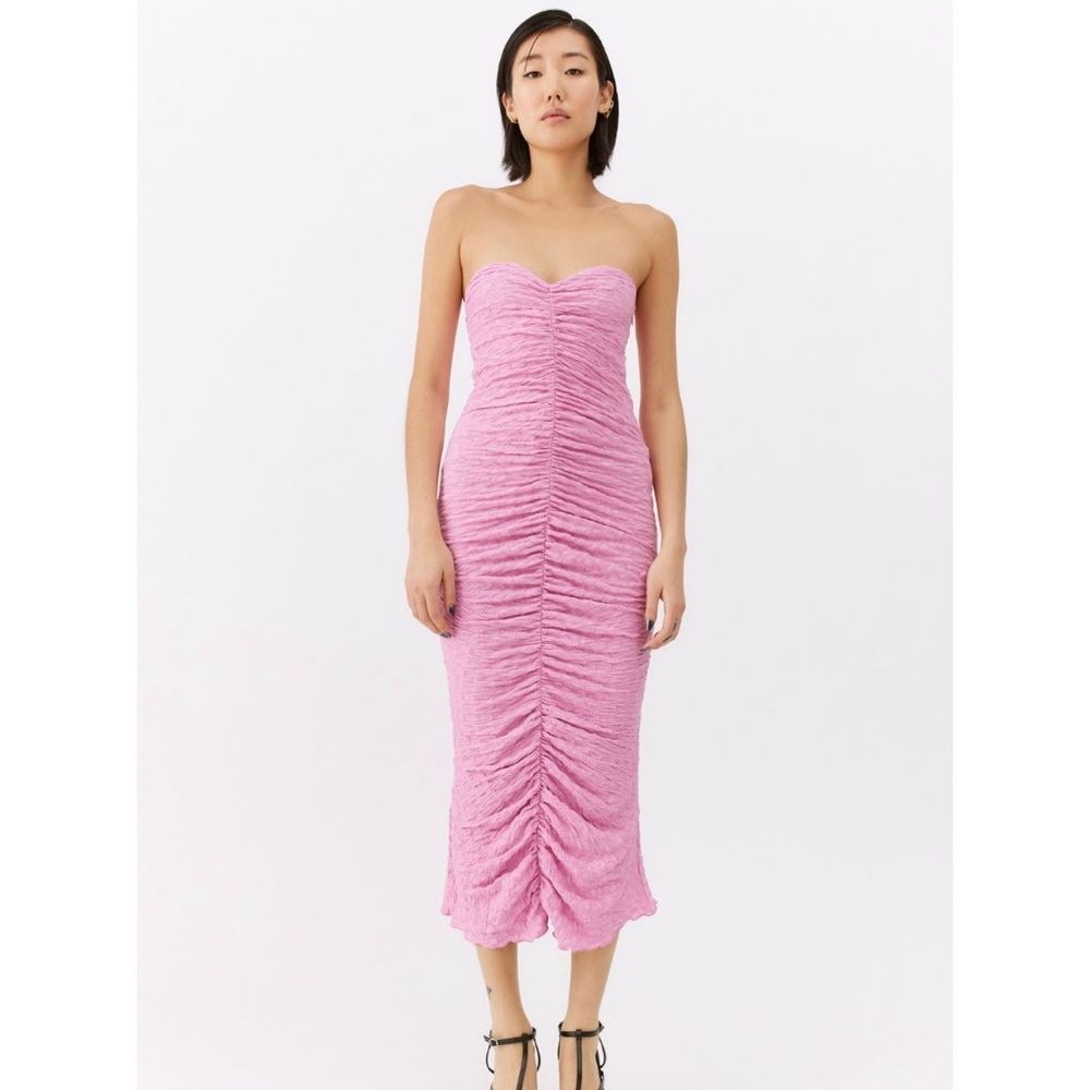 Pink dress